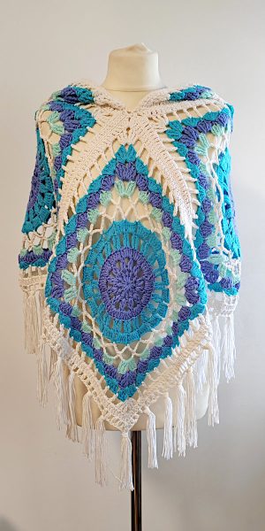 Poncho Mexicana crochet patchwork poncho with a hood pdf pattern