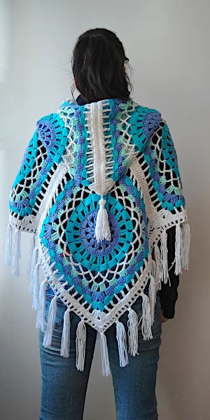 Poncho Mexicana crochet patchwork poncho with a hood pdf pattern